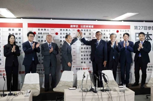 Japonya’da iktidar koalisyonu meclis çoğunluğunu kaybetti

