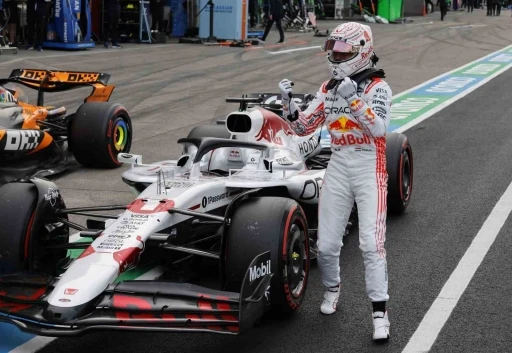 Japonya’da pole pozisyonu Max Verstappen’in
