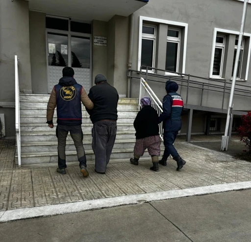 JASAT tek tek yakaladı: Aranması bulunan 70 yaşındaki kadın tutuklandı
