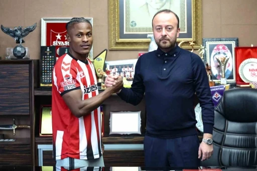Jonathan Okoronkwo resmen Sivasspor&rsquo;da
