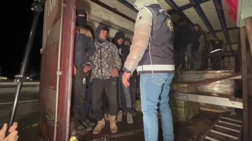 Ka&ccedil;ak g&ouml;&ccedil;menlerin umuda yolculuğu Erzurum&rsquo;da bitti
