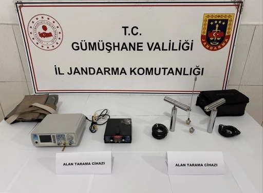 Ka&ccedil;ak kazıya su&ccedil;&uuml;st&uuml;: 2 ş&uuml;pheli yakalandı
