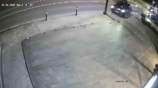 Kadıköy’de tehlikeli cadde: Aynı noktada sürekli kaza oluyor
