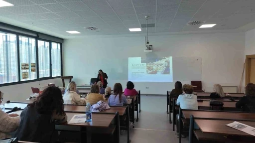 Kadık&ouml;y&rsquo;de &Uuml;&ccedil;&uuml;nc&uuml; Yaş &Uuml;niversitesi ile hayat boyu &ouml;ğrenme modeli genişliyor
