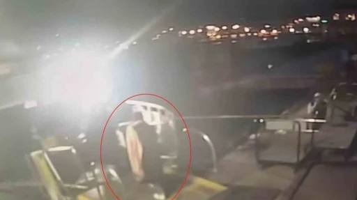 Kadık&ouml;y vapurunda kaybolan yabancı uyruklu kadının g&ouml;r&uuml;nt&uuml;leri ortaya &ccedil;ıktı
