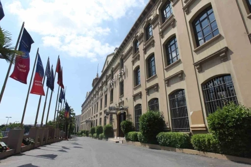 Kadir Has Üniversitesi’ne YÖKAK’tan tam akreditasyon
