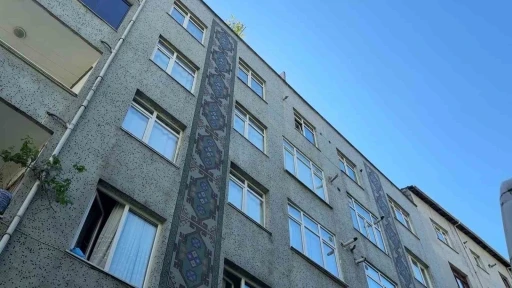 Kağıthane&rsquo;de kadın doktor, avukat sevgilisinin evinin terasından d&uuml;şt&uuml;

