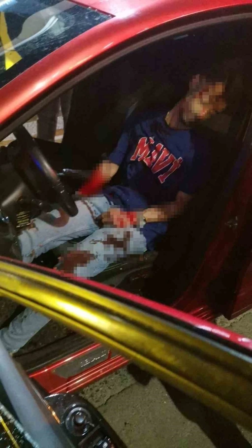 Kağıthane’de kan donduran cinayet kamerada... Otomobildeki genci kurşun yağmuruna tuttular
