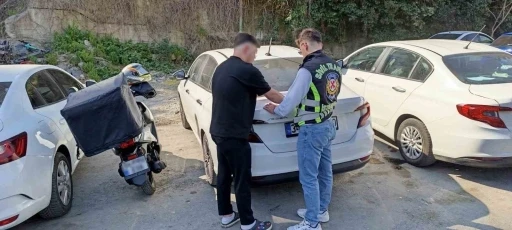 Kağıthane’de trafiğe tehlikeye düşüren motosiklet sürücüsüne cezai işlem uygulandı
