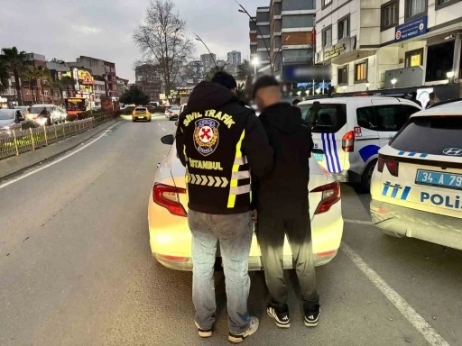 Kağıthane’de trafik güvenliğini tehlikeye düşüren sürücüye 83 bin TL ceza
