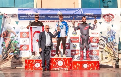 Kağıtspor&rsquo;dan madalya yağmuru
