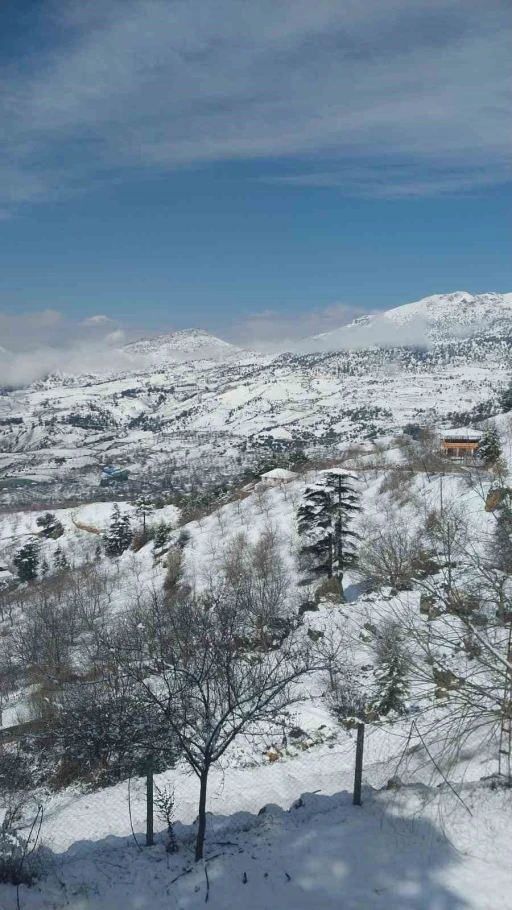 Kahramanmaraş&rsquo;ın y&uuml;ksek kesimlerinde kar etkili oldu

