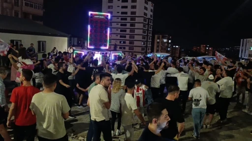 Kahramanmaraş İstiklalspor’un 2. Lig’e yükselmesiyle şehirde coşku yaşandı
