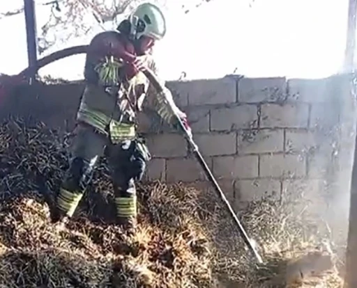 Kahramanmaraş&rsquo;ta ahır yangını korkuttu

