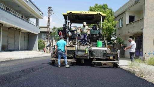 Kahramanmaraş&rsquo;ta asfalt mesaisi s&uuml;r&uuml;yor
