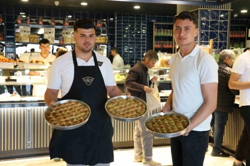 Kahramanmaraş’ta bayram öncesi tatlıya talep arttı
