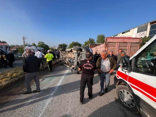 Kahramanmaraş’ta işçi servisi ile otomobil çarpıştı: 12 yaralı
