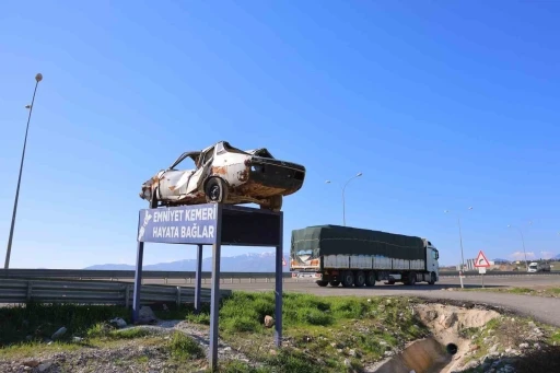 Kahramanmaraş&rsquo;ta kaza yapmış ara&ccedil;larla trafik farkındalığı oluşturuluyor

