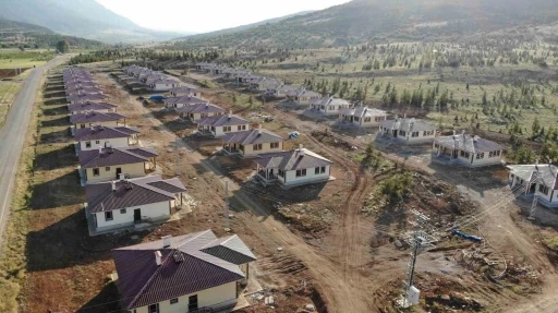 Kahramanmaraş’ta köy afet konutlarının yapımında sona gelindi
