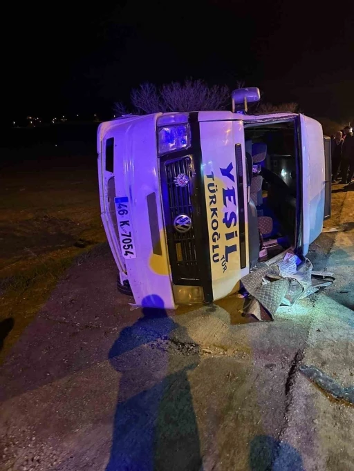 Kahramanmaraş&rsquo;ta minib&uuml;s kazası: 10 yaralı
