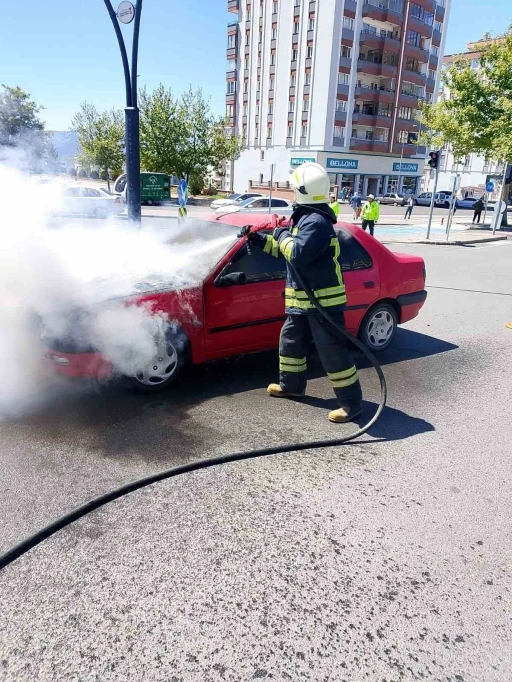 Kahramanmaraş’ta otomobil yangını
