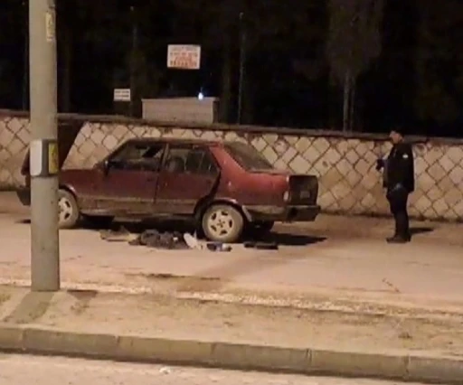 Kahramanmaraş&rsquo;ta ş&uuml;pheli ara&ccedil;tan el yapımı patlayıcı &ccedil;ıktı
