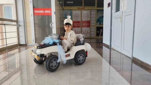 Kahta&rsquo;da &ccedil;ocukların ameliyathaneye giden yolu oyunla başlıyor
