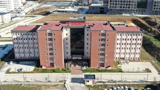 Kal&ccedil;a protezi ameliyatlarını kolaylaştıracak cerrahi alet tescillendi
