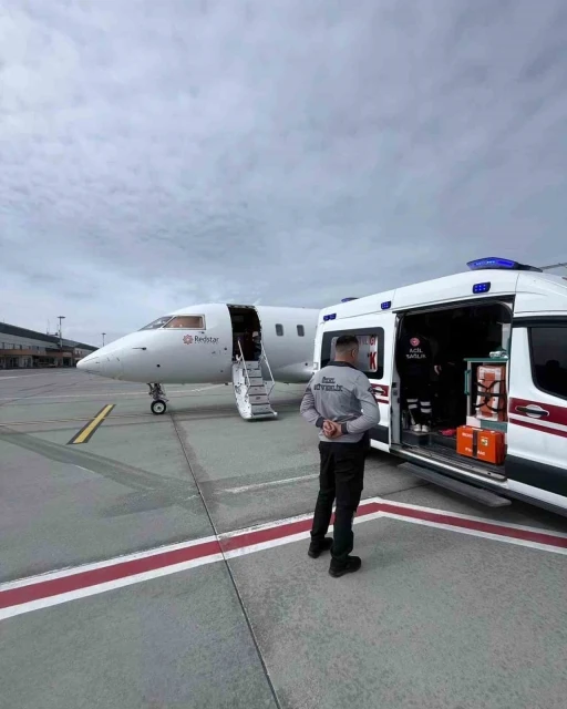 Kalp hastası bebek ambulans uçakla İstanbul’a sevk edildi
