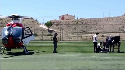 Kalp krizi ge&ccedil;iren hasta hava ambulansıyla sevk edildi