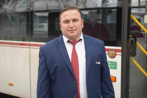 Kalp krizi ge&ccedil;iren yolcuyu otob&uuml;sle hastaneye g&ouml;t&uuml;ren şof&ouml;r: "Aynı durum tekrar yaşansa yine en yakın hastaneye y&ouml;nelirim"
