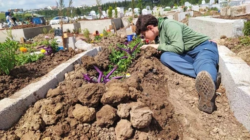 Kalp krizi vakasına giden ambulansın anahtarı kayboldu, &ccedil;ağrılan ikinci ambulansla g&ouml;t&uuml;r&uuml;ld&uuml;ğ&uuml; hastanede &ouml;ld&uuml;
