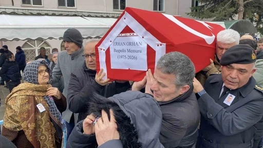Kalp krizine yenik d&uuml;şen polis memuru memleketinde son yolculuğuna uğurlandı
