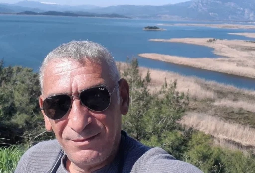 Kalp krizine yenilen &ouml;ğretmen son yolculuğuna uğurlandı
