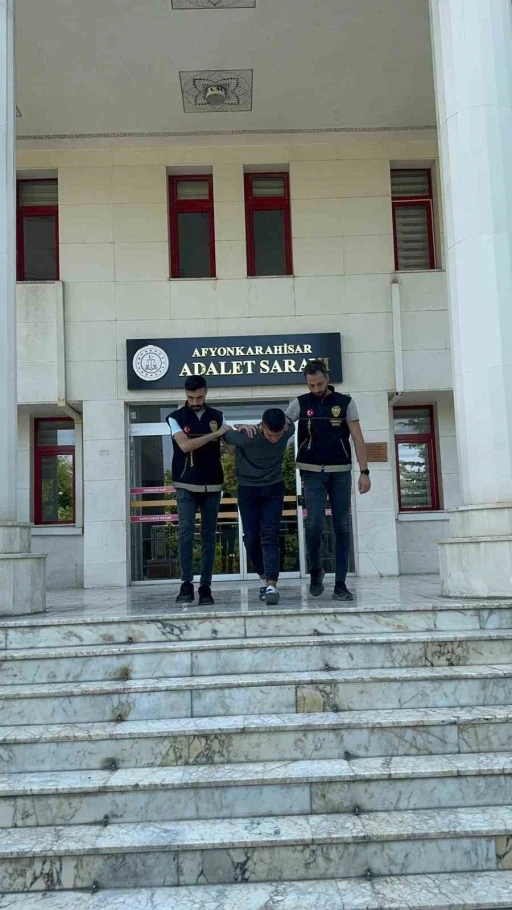 Kan donduran cinayette sanıktan mahkemede soğukkanlı savunma
