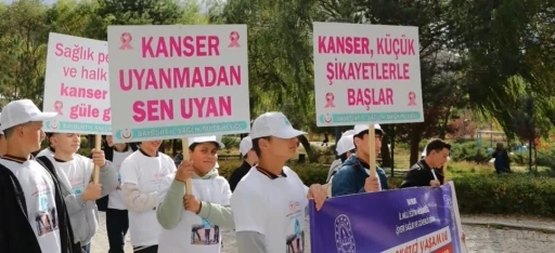 Kanserde erken teşhisin önemine yürüyüşle dikkat çekildi
