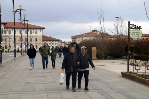 Kapalı havalar depresyona neden oluyor, sinir ve öfke artıyor