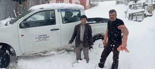 Kapalı köy yollarını açmak için ekipler seferber oldu
