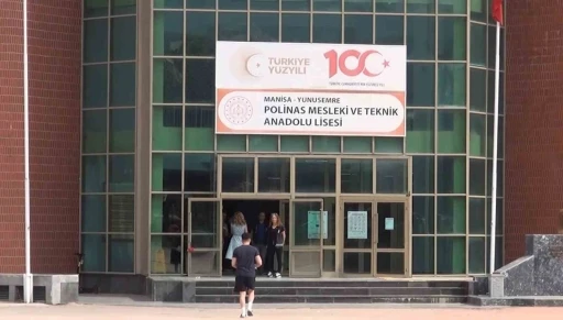 Kapılar kapanmadan sınava yetiştiler
