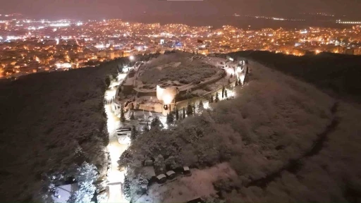 Kar altında kalan Aydos Kalesi havadan g&ouml;r&uuml;nt&uuml;lendi
