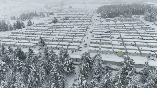 Kar kalınlığının 1 metreyi bulduğu Doğanşehir havadan g&ouml;r&uuml;nt&uuml;lendi
