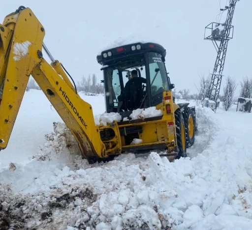 Kar yağışı, i&ccedil;me suyu kuyularında elektrik arızasına neden oldu
