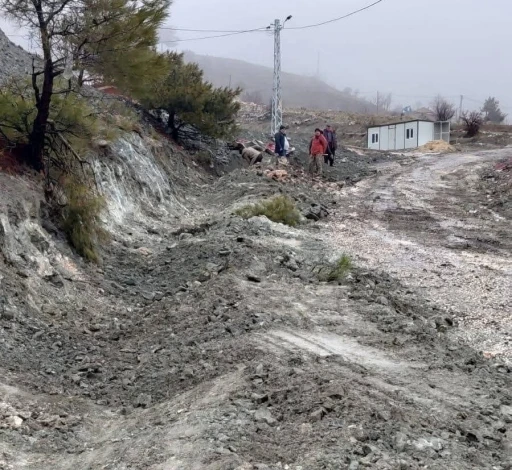 Karabahşılı K&ouml;y&uuml;&rsquo;nde yağış sonrası &ccedil;alışmalar başladı
