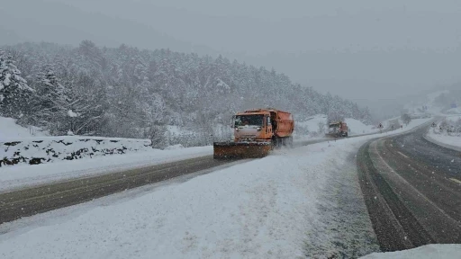 Karabük - Bartın karayolu tonajlı araçların geçişine kapandı
