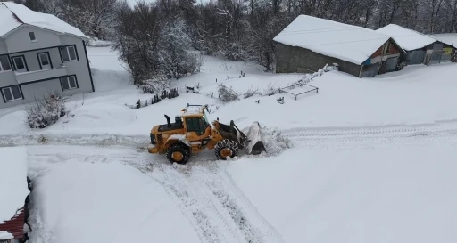 Karab&uuml;k&rsquo;te 144 k&ouml;y yolu yeniden ulaşıma a&ccedil;ıldı
