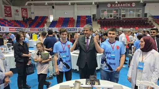 Karabük’te 200 öğrenci 65 projeyle yeteneklerini sergiledi
