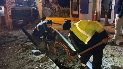 Karab&uuml;k&rsquo;te altyapı yenileme &ccedil;alışmaları geceleri devam ediyor
