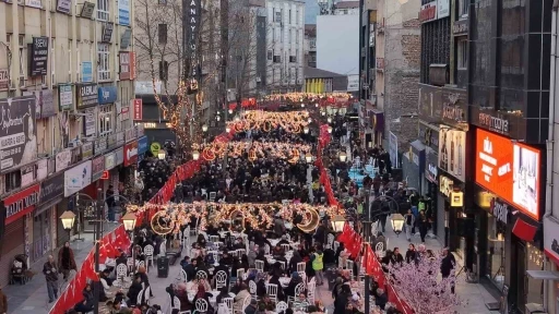 Karab&uuml;k&rsquo;te binler aynı sofrada buluştu
