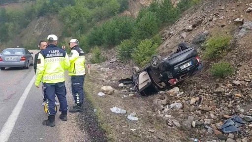 Karabük’te otomobil takla attı: 3 yaralı
