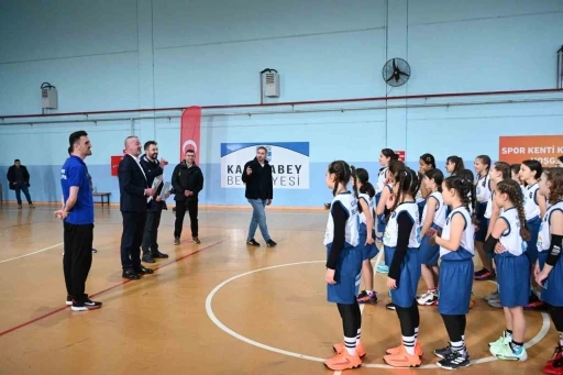 Karacabey Belediyesi&rsquo;nden amat&ouml;r spora g&uuml;&ccedil;l&uuml; destek

